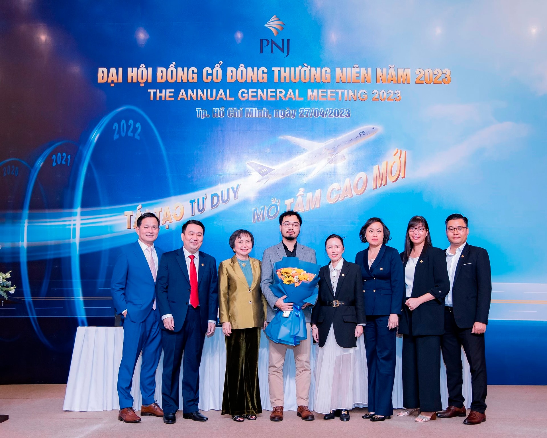 ong-dang-hai-anh-cam-hoa-giam-doc-cao-cap-cong-nghe-thong-tin-pnj-trung-cu-thanh-vien-hdqt-pnj-nhiem-ky-2023-2028.jpg