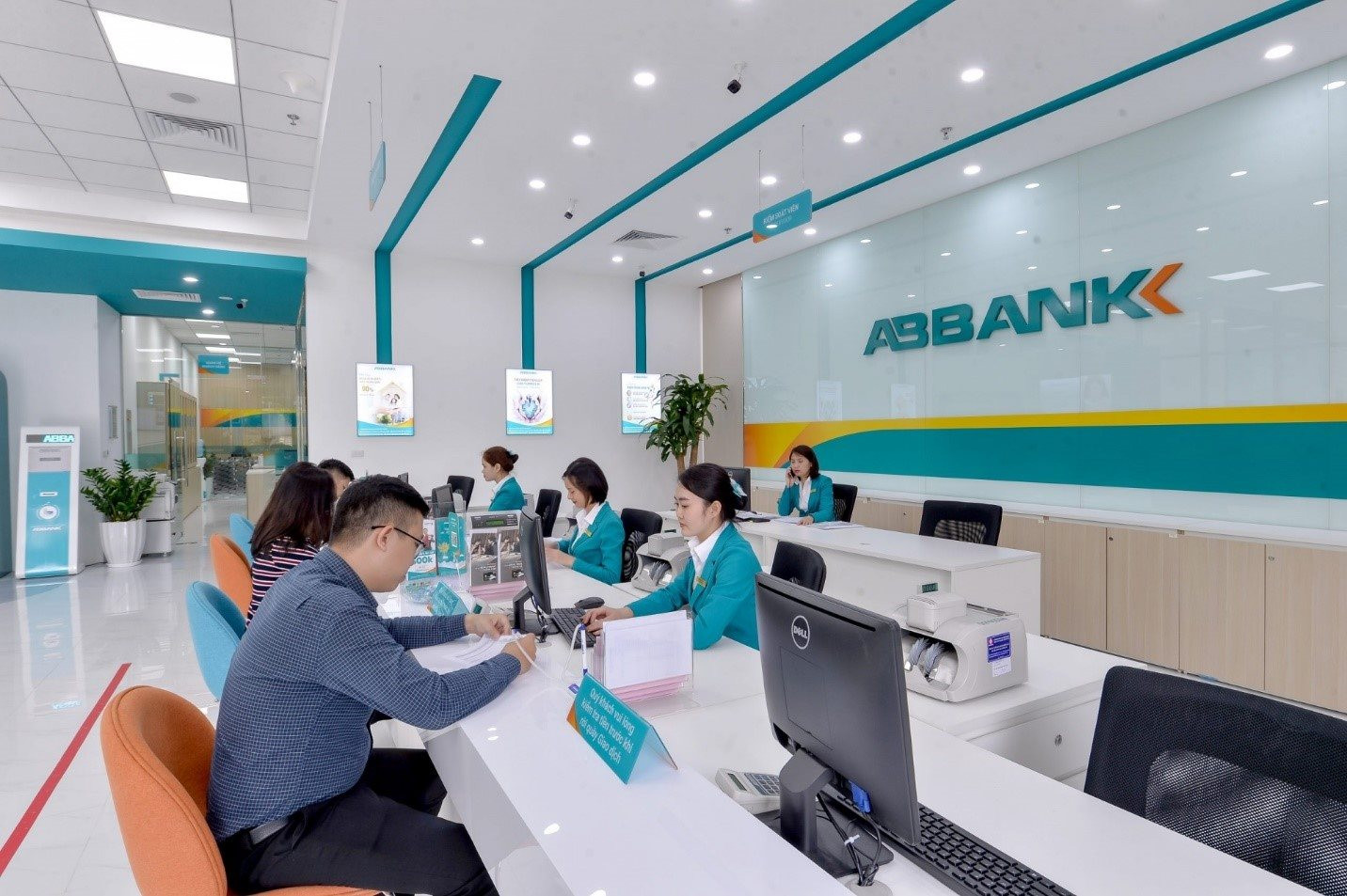 Trích lập dự phòng rủi ro thấp, liệu bộ "đệm an toàn" của ABBank có quá mỏng? 