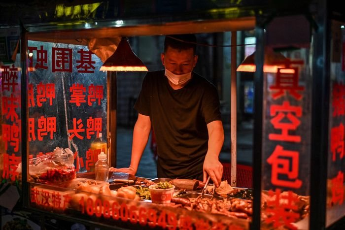 Từng mạnh tay dẹp bỏ, Trung Quốc cho phép "hồi sinh" loại hình kinh doanh đặc thù: Dấu hiệu kinh tế khó khăn?