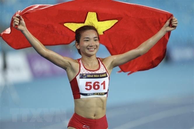 Nhận lương 7 triệu đồng/tháng dù giành tổng cộng 11 HCV Seagames, VĐV Nguyễn Thị Oanh được THACO tặng ô tô gần 1 tỷ đồng