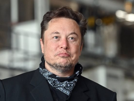 Elon Musk sắp từ chức CEO Twitter, sẽ trao ghế nóng cho 1 người bạn thân là nữ giới