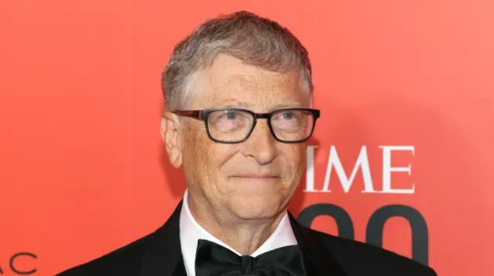 Khoảnh khắc duy nhất khiến Bill Gates phải nhủ “giá như” sau khi bỏ đại học, ước bản thân biết sớm 5 điều này khi còn đôi mươi