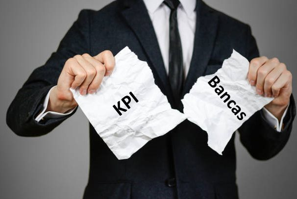 Nhiều ngân hàng chính thức bỏ KPI bán bảo hiểm