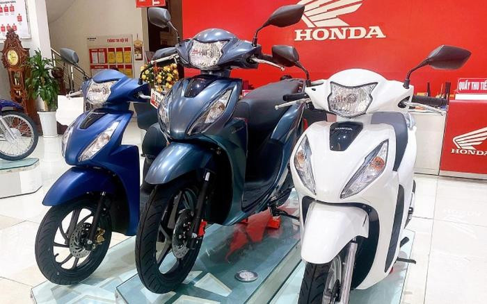 Giá xe máy lao dốc kỷ lục: Honda Vision, Lead, Winner X... đồng loạt bán dưới giá đề xuất
