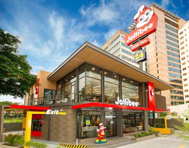 Từ bỏ Phở 24, Jolibee vẫn lãi lớn tại Việt Nam với 157 cửa hàng đồ ăn nhanh trong khi nhiều "ông lớn fast food" khác chật vật cạnh tranh với bún, phở, bánh mỳ