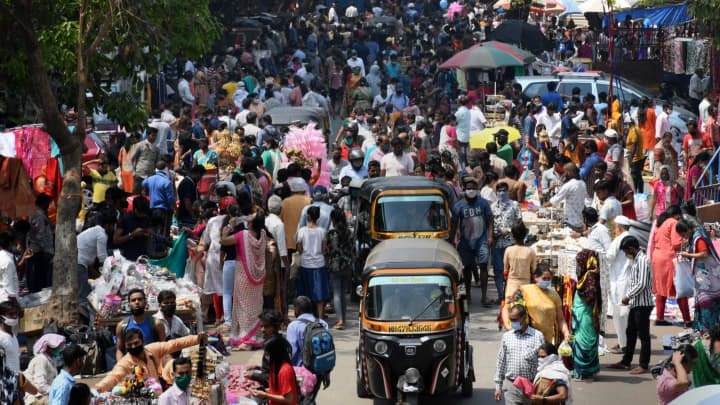 106878970-1620280001991-gettyimages-1231637024-avaishnav_shopping_at_weekly_market_2.jpeg