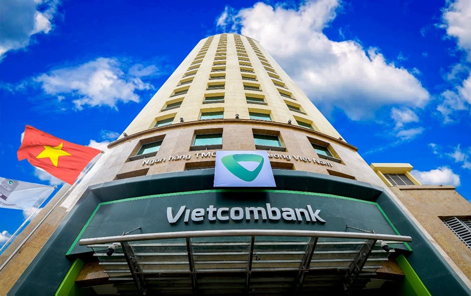 Cổ phiếu Vietcombank lên cao kỷ lục, vững vàng vị trí doanh nghiệp niêm yết lớn nhất Việt Nam