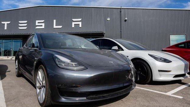 Elon Musk ‘tri ân’ sau chuyến thăm Trung Quốc: giảm 1000 USD nếu giới thiệu thành công người thân, bạn bè mua xe Tesla