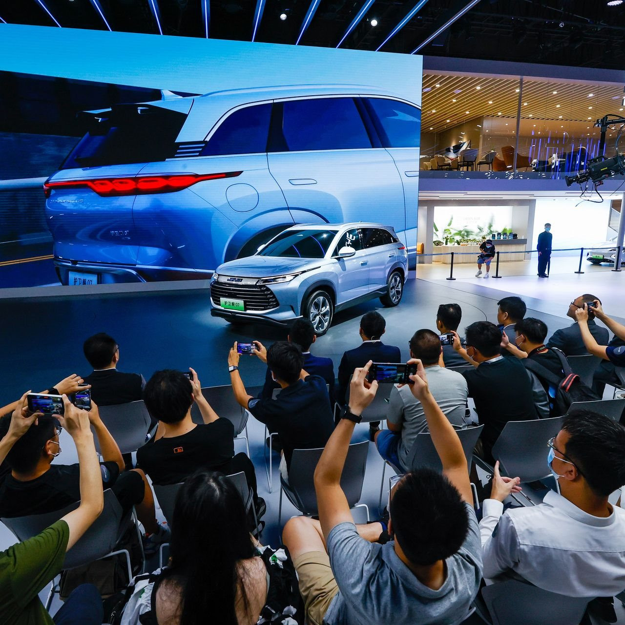 Trung Quốc rung chuyển ngành công nghiệp xe hơi: Vượt mặt từ Mỹ đến Nhật Bản, cạnh tranh khốc liệt chỉ sau vài giờ đối thủ ra mắt sản phẩm mới 