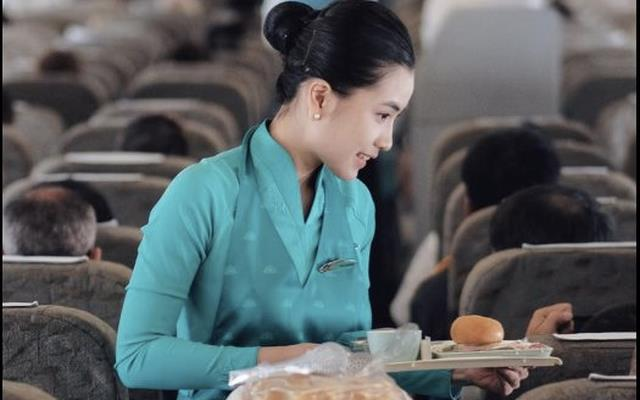 Sát ngày Đại hội đồng cổ đông, Vietnam Airlines bất ngờ thông báo hủy họp, lùi sang tháng 8