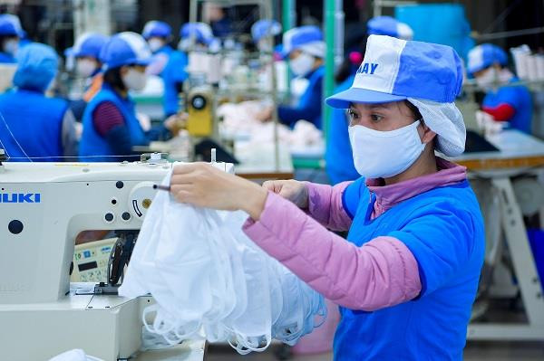 Vinatex: "Chưa bao giờ các doanh nghiệp may quy mô hàng nghìn lao động mà phải nhận những đơn hàng từ 500 – 1000 chiếc áo"