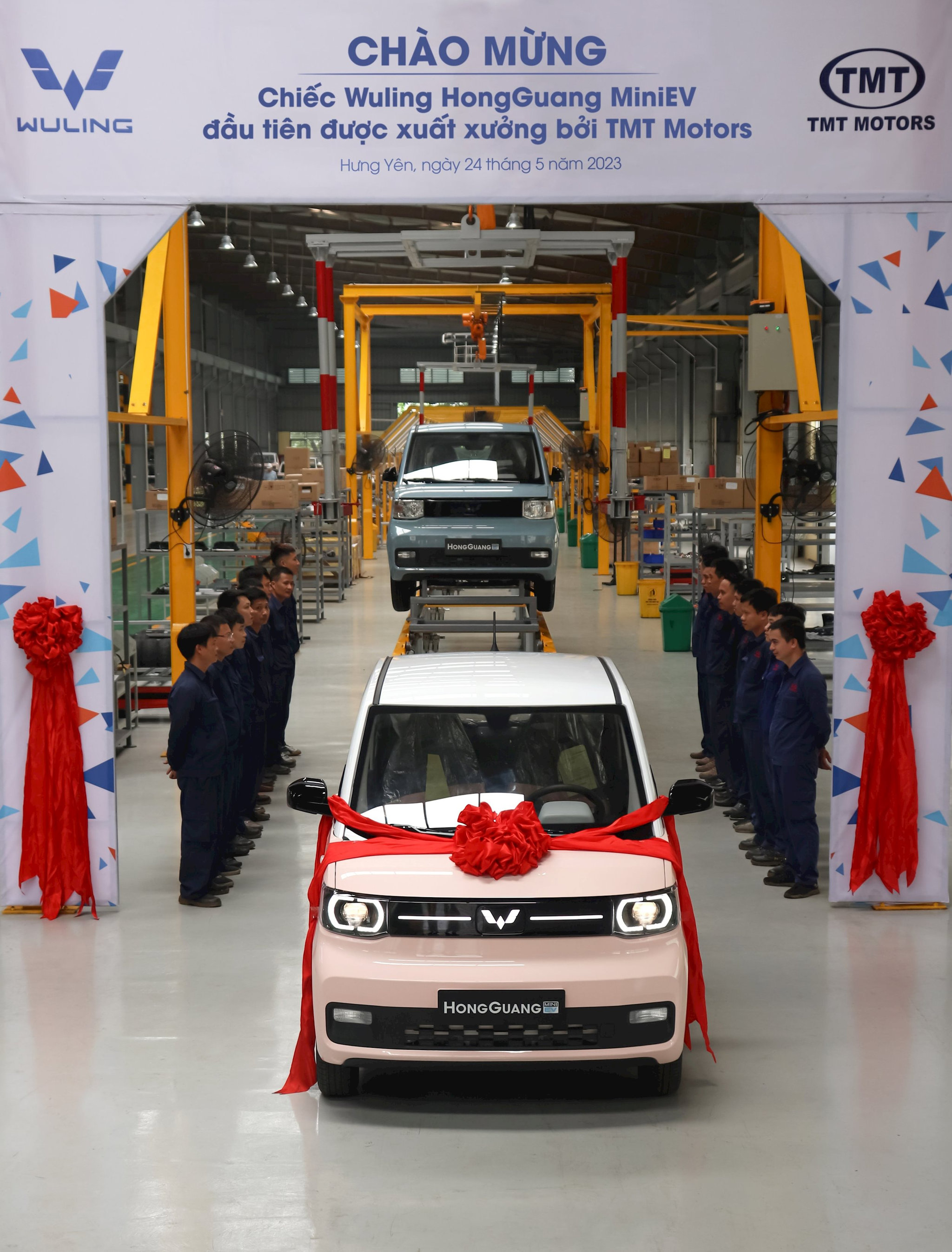 wuling-hong-guang-mini-ev-xuat-xuong.jpg