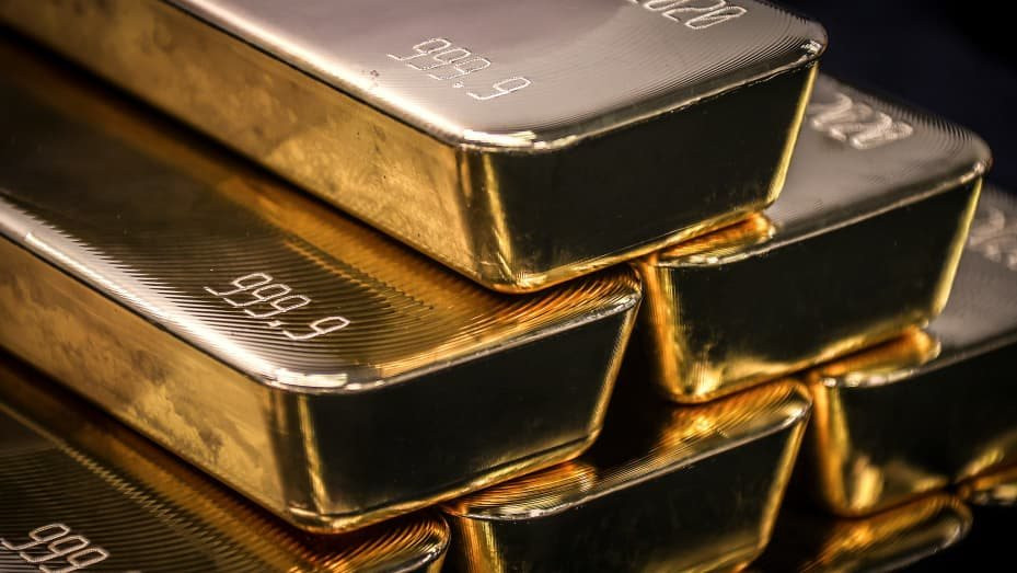 Vàng quốc tế giảm nhẹ, tiến sát mốc 1.900 USD/ounce
