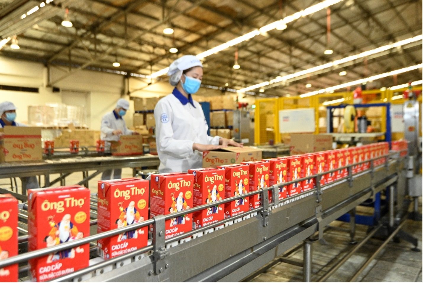 Sản phẩm “quốc dân” sữa đặc Ông Thọ (Vinamilk) gây ấn tượng tại thị trường tỷ dân Trung Quốc 14 6.jpg