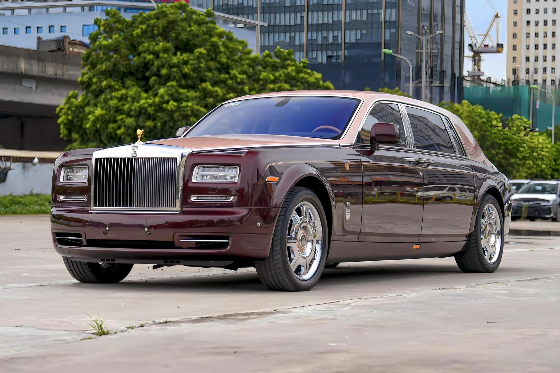 Sau nhiều lần đấu giá không thành, chiếc Rolls-Royce có số 'lận đận' nhất Việt Nam bất ngờ được rao bán trở lại