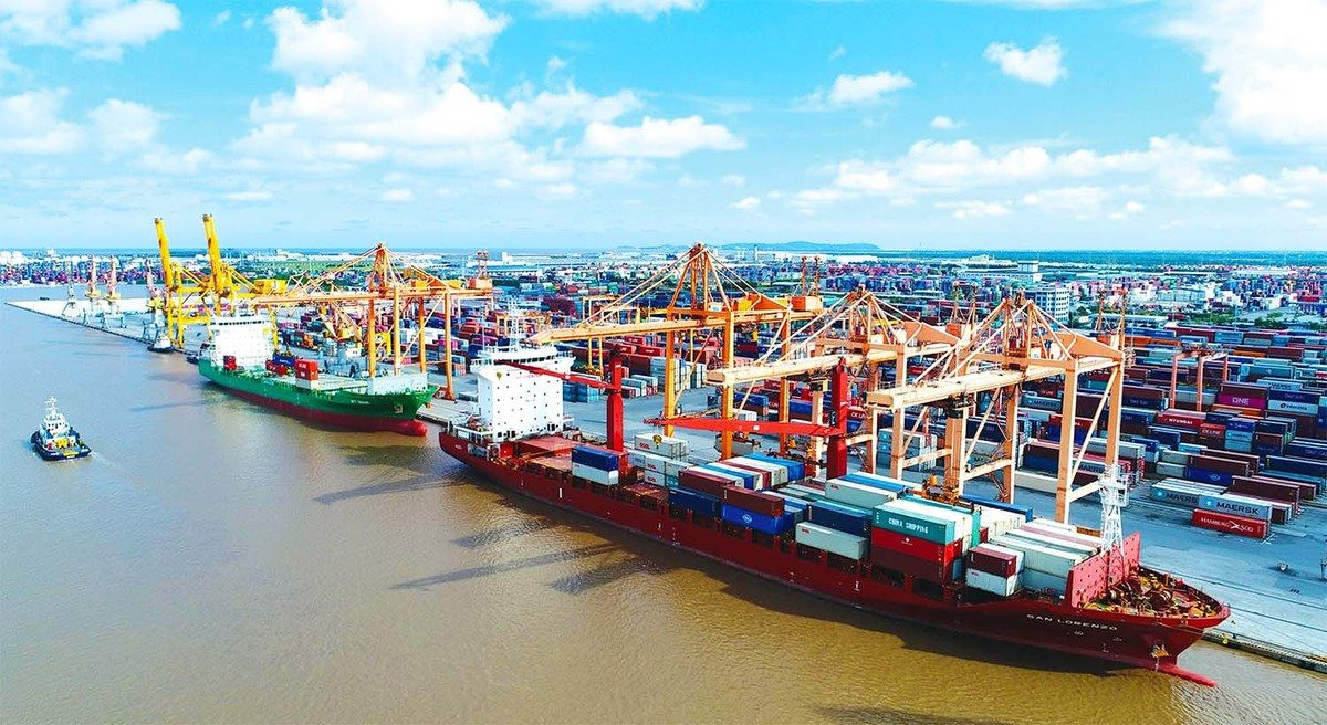 Tổng công ty Hàng hải Việt Nam ước lãi hơn 1.500 tỷ đồng trong nửa đầu năm, dự báo tình trạng dư cung tàu trong nửa cuối năm