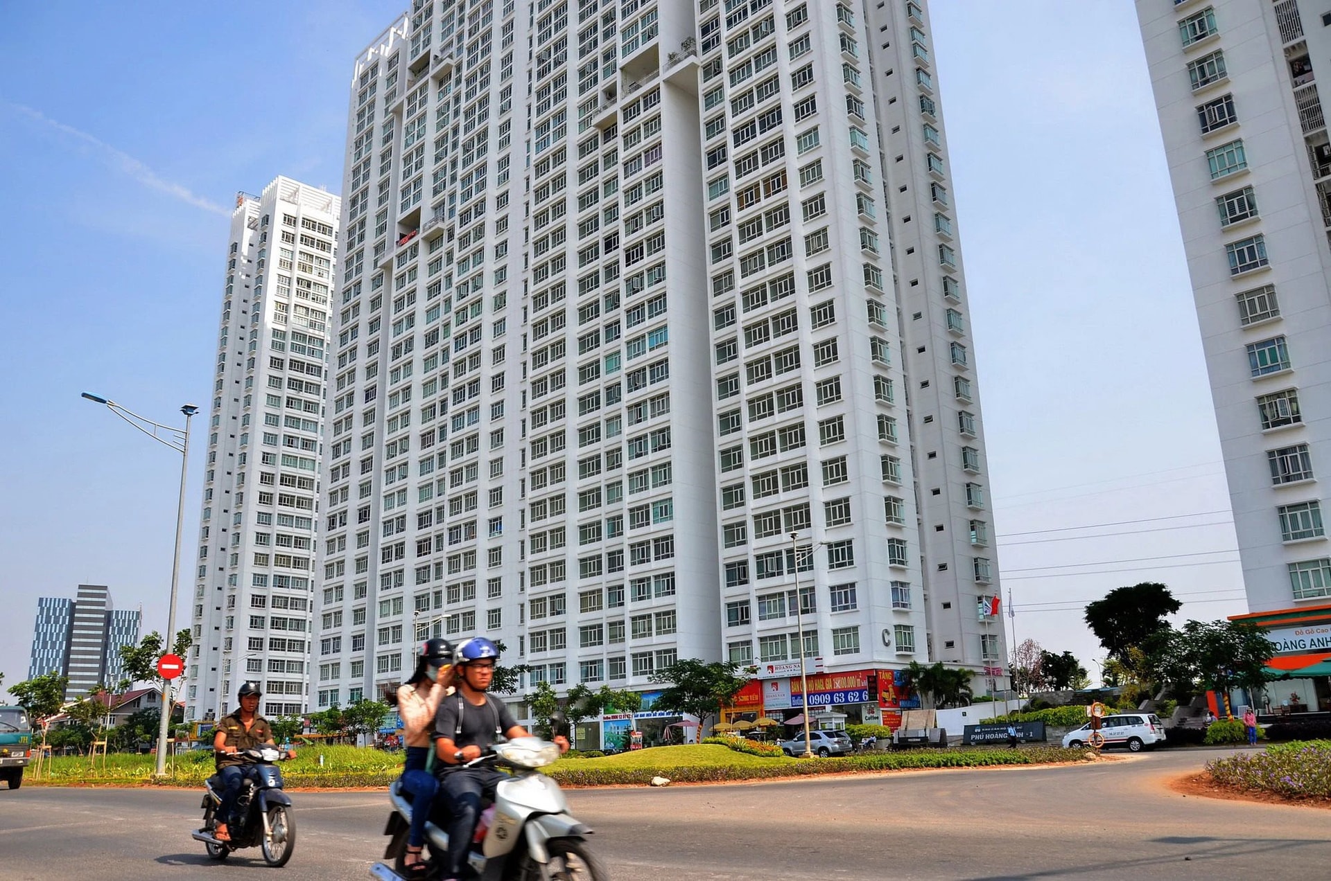 Giá chung cư tại TP. HCM “nhảy múa” và khuyến nghị từ chuyên gia