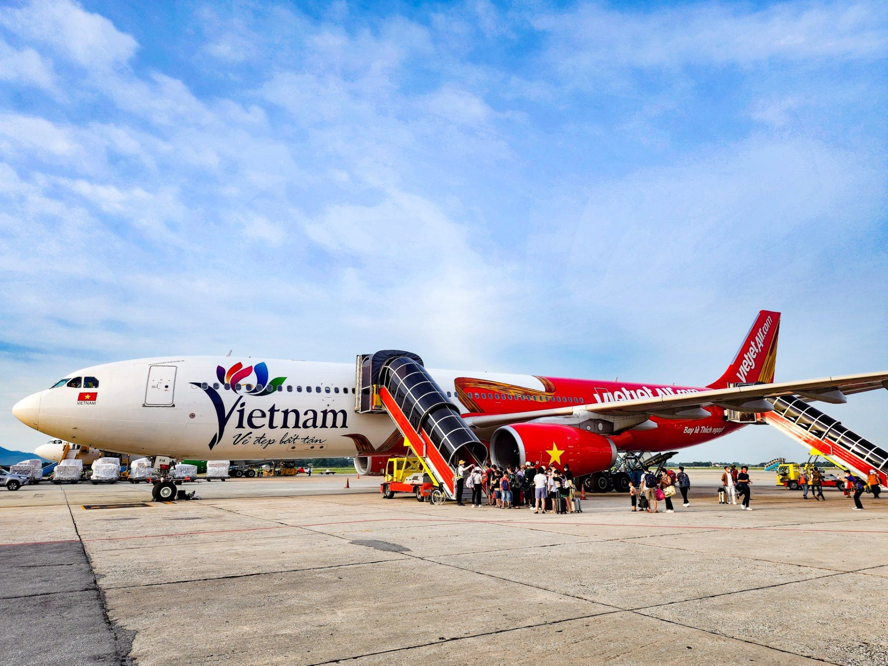 Biểu tượng Du lịch Việt Nam lên thân tàu bay lớn của Vietjet