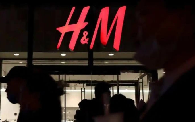 Chật vật cạnh tranh với Shein, H&M tìm đường sống mới: Đóng bớt chi nhánh quần áo, chuyển sang bán đồ gia dụng, mỹ phẩm
