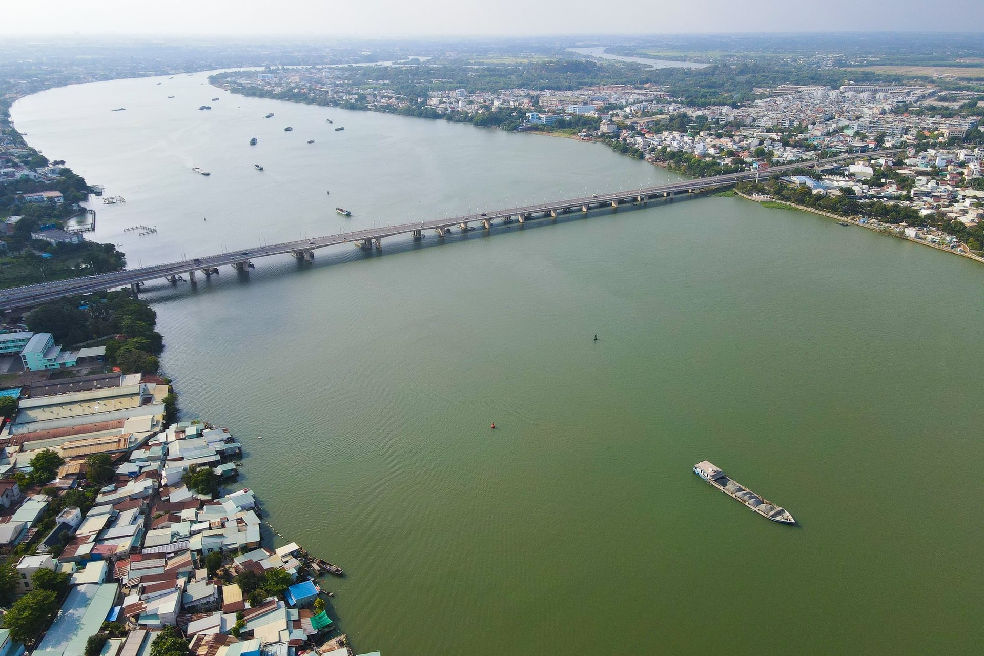 1-con-song-noi-dia-dai-nhat-viet-nam.jpg