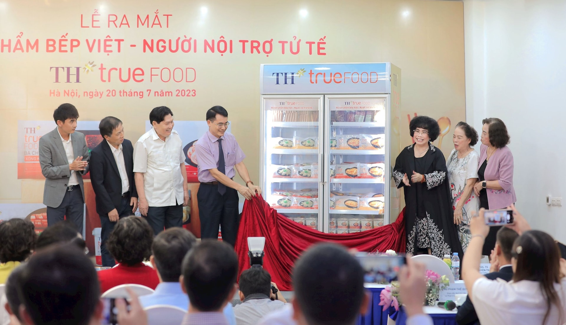 Chính thức ra mắt bộ sản phẩm thực phẩm chế biến TH true FOOD bếp Việt - Người nội trợ tử tế