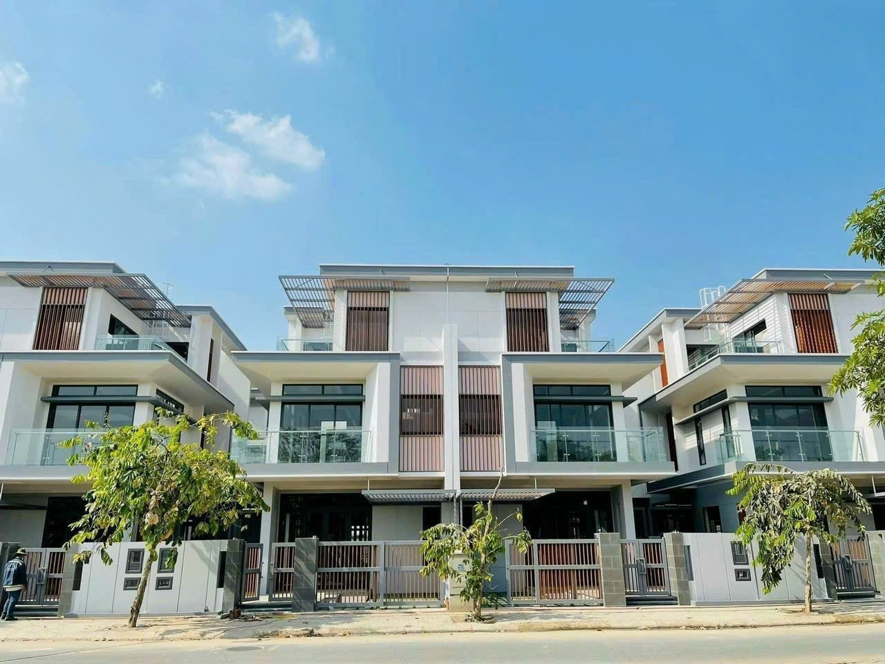 Tp.Thủ Đức xuất hiện căn biệt thự giảm giá 4 tỉ đồng 