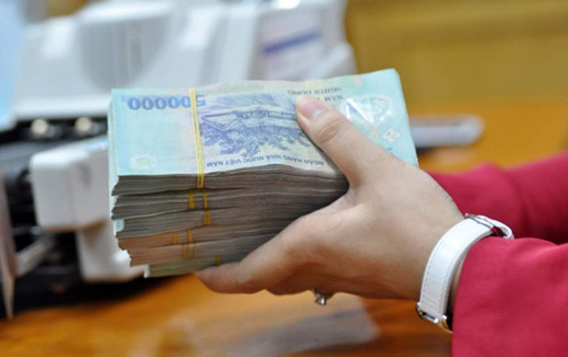"Ông lớn" ngân hàng báo lãi trước thuế gần 13.500 tỷ đồng trong nửa đầu năm, tiền gửi khách hàng cao nhất Việt Nam đạt gần 1,7 triệu tỷ đồng