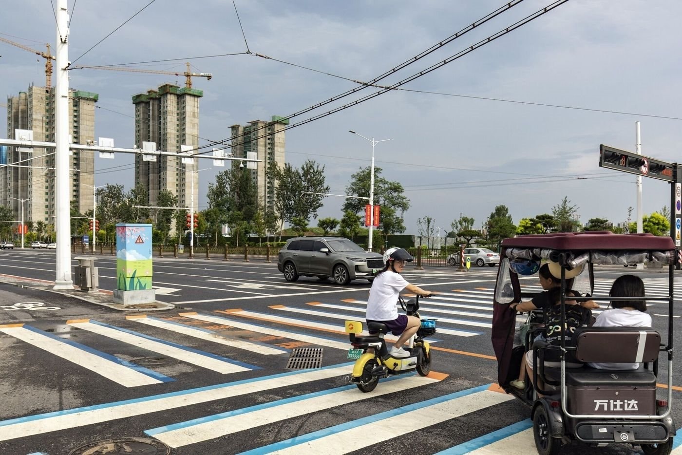 WSJ: Nhà phát triển lớn nhất khó đứng vững, lĩnh vực bất động sản của Trung Quốc vẫn chưa thấy 'điểm sáng' 