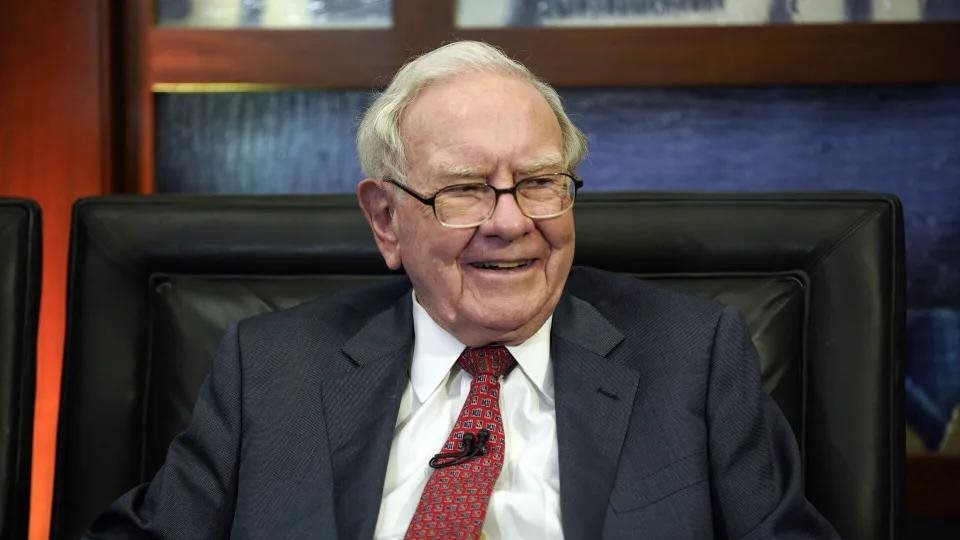 Đẳng cấp huyền thoại đầu tư Warren Buffett: Những bài học từ khi ông còn là cậu bé giao báo cũng đủ giúp một người trở nên giàu có