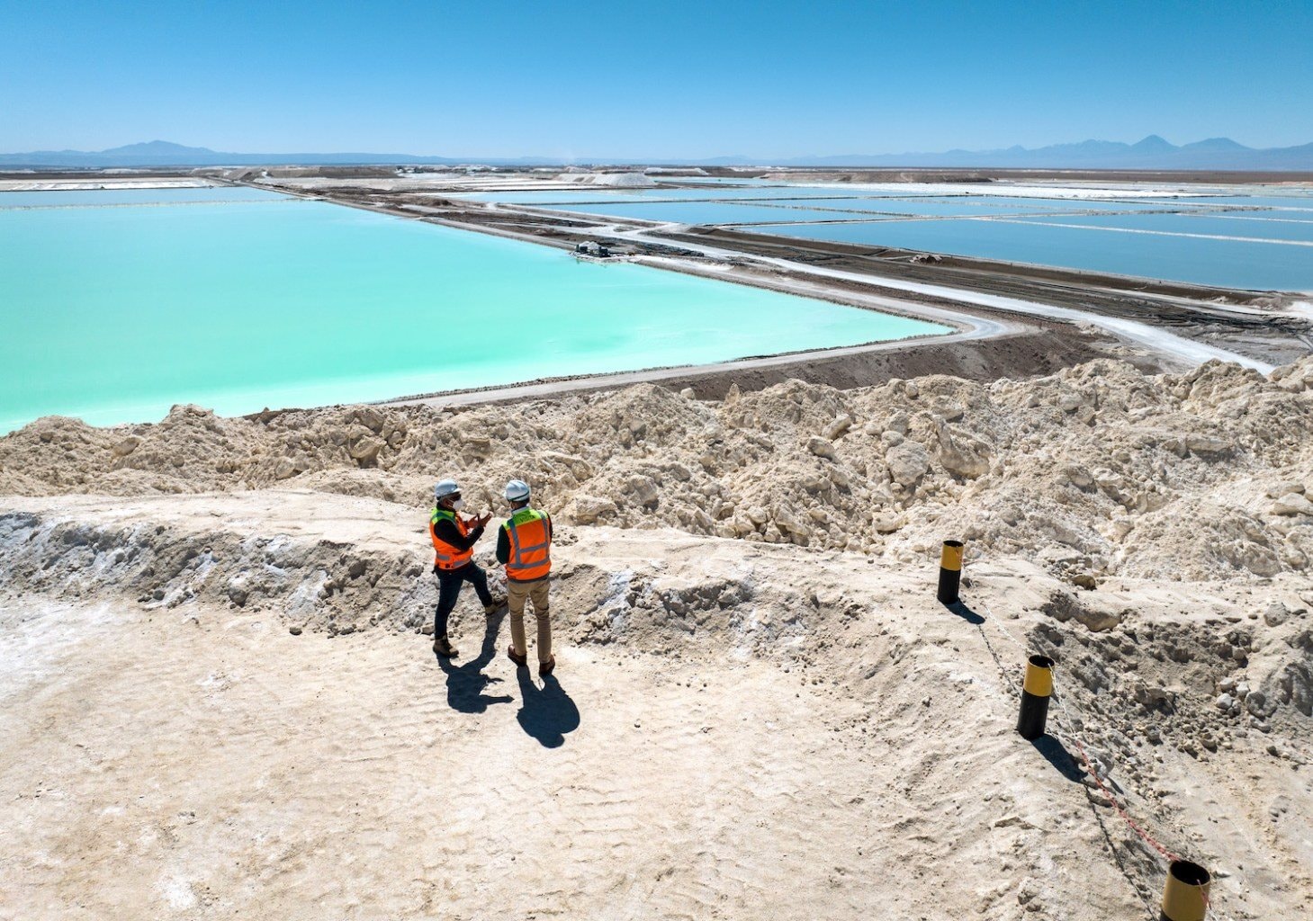 chile-lithium-mining-gettyimages-1418003864.jpg