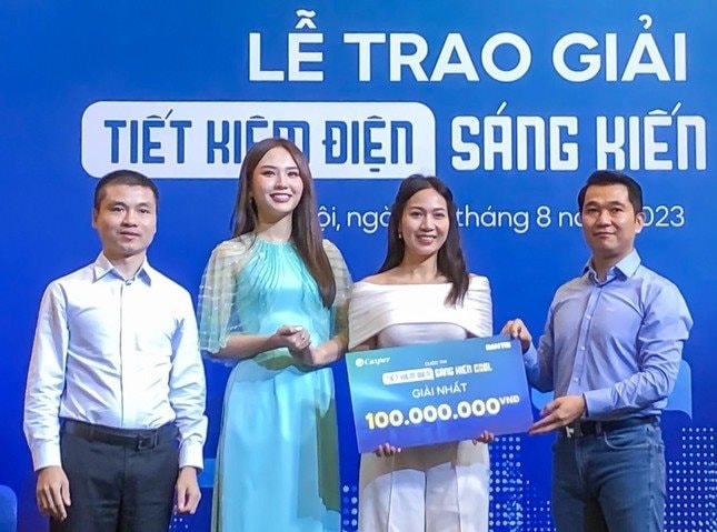 Trao giải cuộc thi 'Tiết kiệm điện - Sáng kiến Cool'