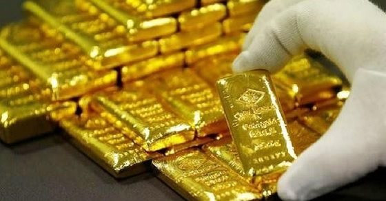 Giá vàng tăng bất chấp USD mạnh, nhà đầu tư có nên rót tiền vào vàng thời điểm này?