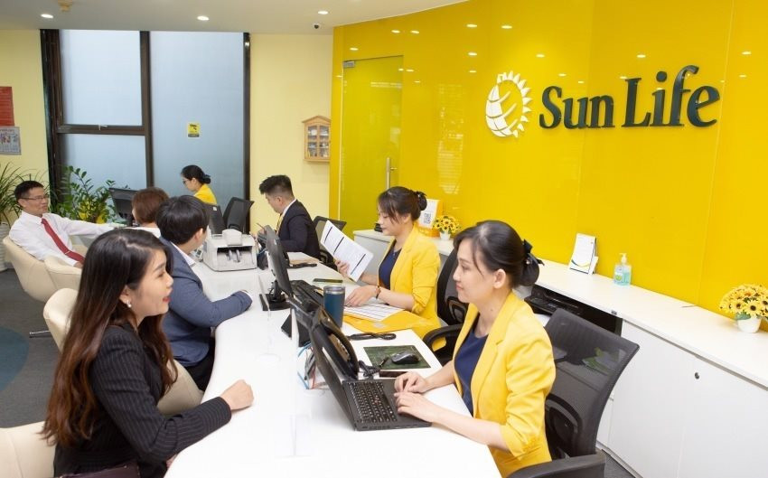 10 năm hoạt động ở Việt Nam, bảo hiểm Sun Life lỗ tới 9 năm, sau khi hợp tác Bancassurance lỗ càng nặng