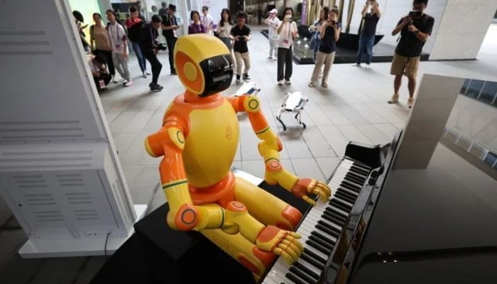 1112638_3217691_robot-china-daily_updates.png