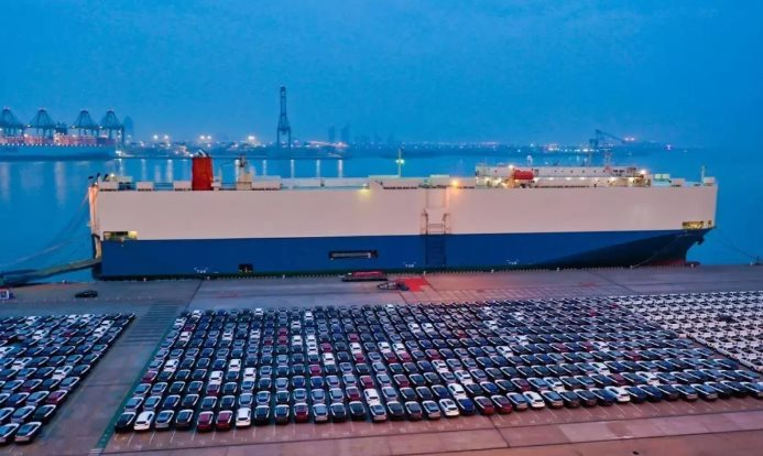 Nhờ Nga và châu Âu, Trung Quốc đang bỏ xa cả thế giới ở lĩnh vực này: Xuất khẩu tăng trưởng 3 chữ số, Nga tăng nhập khẩu đến 600%