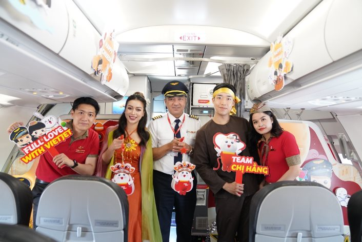 Tận hưởng Tết đoàn viên cùng Vietjet và máy bay Amy khắp bốn phương