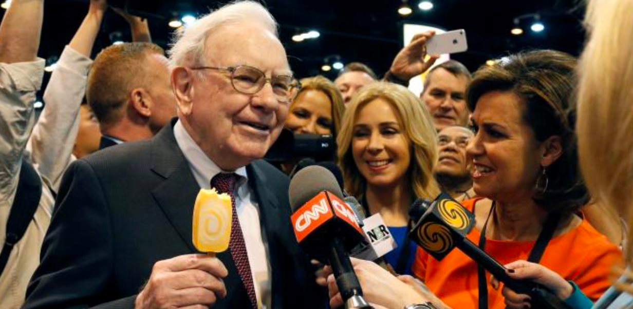 Sở hữu cổ phiếu tăng giá hơn 4.000.000%, Warren Buffett vừa 'giúp' một nhà đầu tư đi từ 'con số 0' thành một trong những người giàu nhất nước Mỹ 