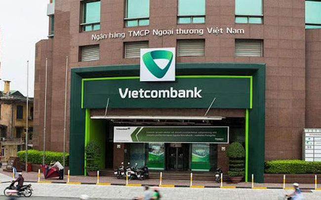 Điểm mặt 10 ngân hàng được lòng khách nhất: Vietcombank, BIDV thăng hạng, "cựu vương" MB rớt xuống thứ 4
