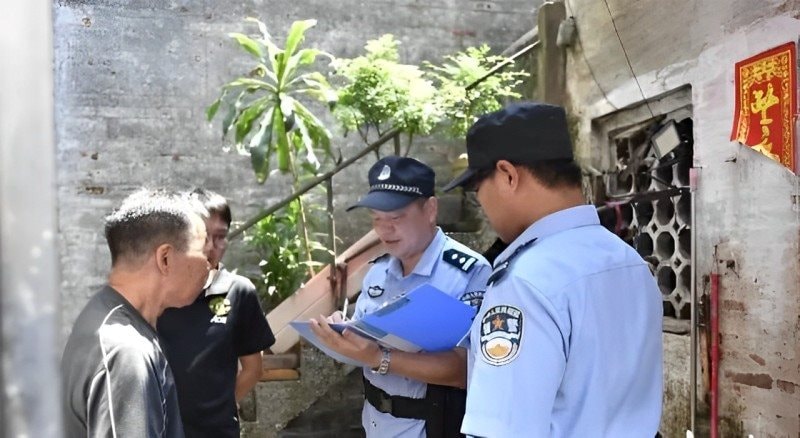 Chỉ trong 7 ngày, cả một ngôi làng bị lừa: Kẻ lừa đảo chơi chiêu tâm lý “cao tay”, nạn nhân vẫn "vui vẻ" cho đến ngày cuối cùng