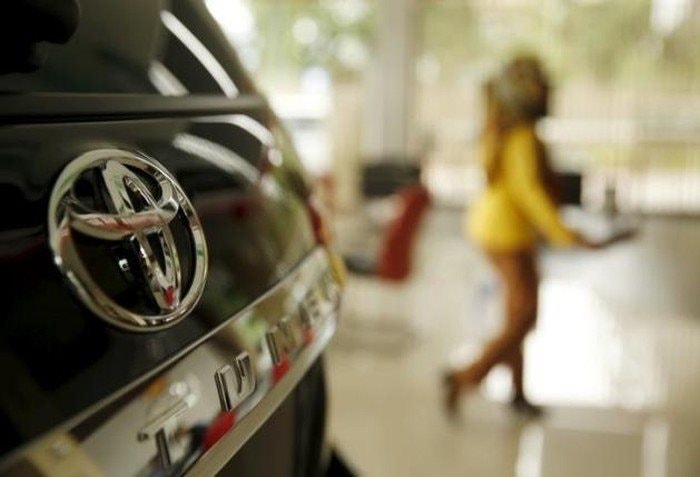Bị người dân ở quốc gia Đông Nam Á này chê xe đắt, sếp Toyota phản pháo: 'Đắt mà chúng tôi ngồi được ngôi vị số một thị trường?'