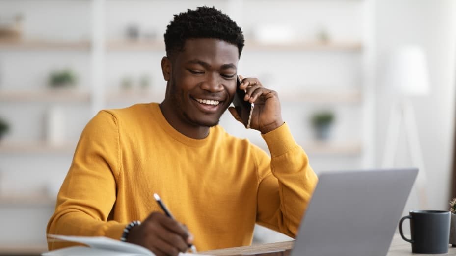 10 công việc đang ‘khát nhân lực’ với đãi ngộ ‘như trong mơ’: Cho phép làm part time, lương tối thiểu cũng 1,2 triệu đồng/giờ