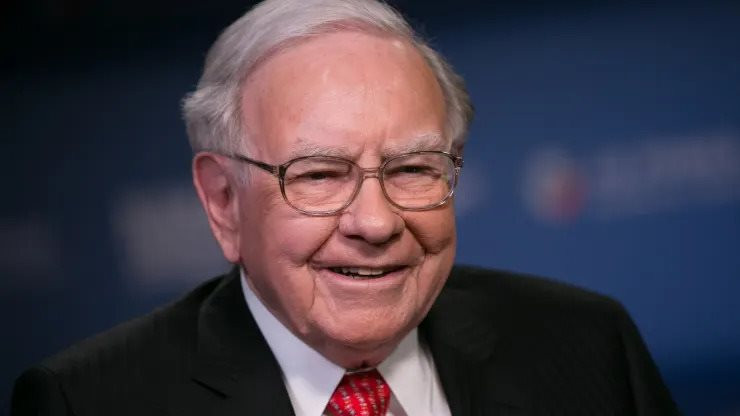 5 cuốn sách tỷ phú Warren Buffett khuyên nhà đầu tư nên đọc: Có cuốn được coi là khoản đầu tư sáng suốt không kém việc đăng ký kết hôn