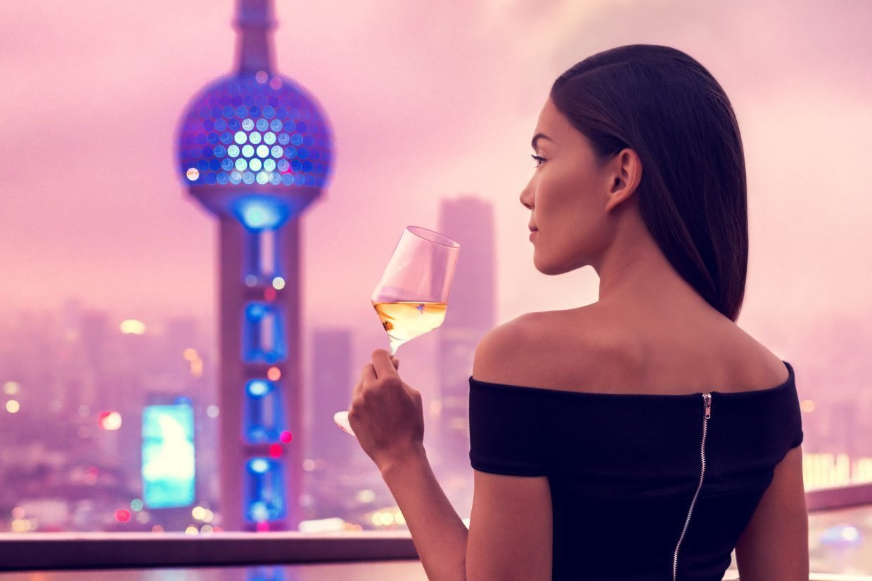 Xu thế gái U30 độc thân lan rộng tại Châu Á: Làm chăm chỉ để hưởng thụ, tối ăn nhà hàng, cuối tuần du lịch, chưa hết tháng đã hết tiền