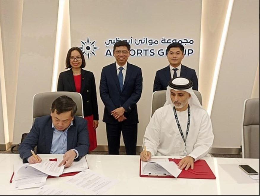 Một tập đoàn cảng biển vốn trăm tỷ USD của UAE ký hợp tác với Cục Hàng hải Việt Nam