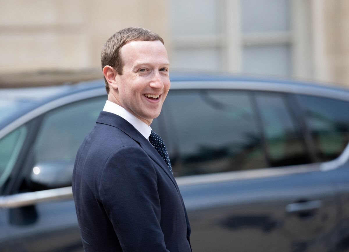 Mark Zuckerberg bất ngờ bán cổ phiếu sau cú tăng 172%