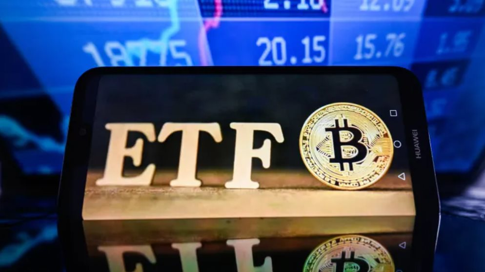 Tài khoản MXH của SEC bị hack đưa tin giả phê duyệt ETF Bitcoin, giá Bitcoin rung lắc mạnh