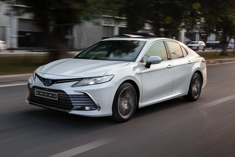 Toyota Camry vẫn giữ vững 'ngôi vương' phân khúc sedan hạng D