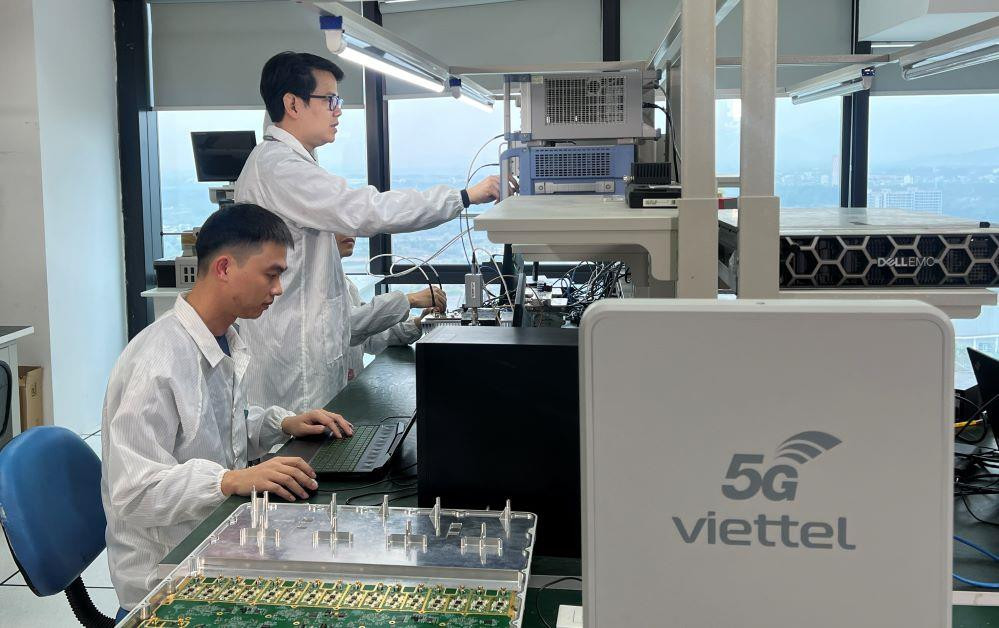 Viettel vượt qua VNPT và Mobifone trúng đấu giá băng tần để triển khai 5G