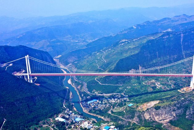 Bắc cầu vượt nối liền 2 đỉnh núi, người Trung Quốc khiến thế giới kinh ngạc khi hoàn thành kỳ quan xây dựng trong thời gian kỷ lục: Chỉ hơn 2 năm