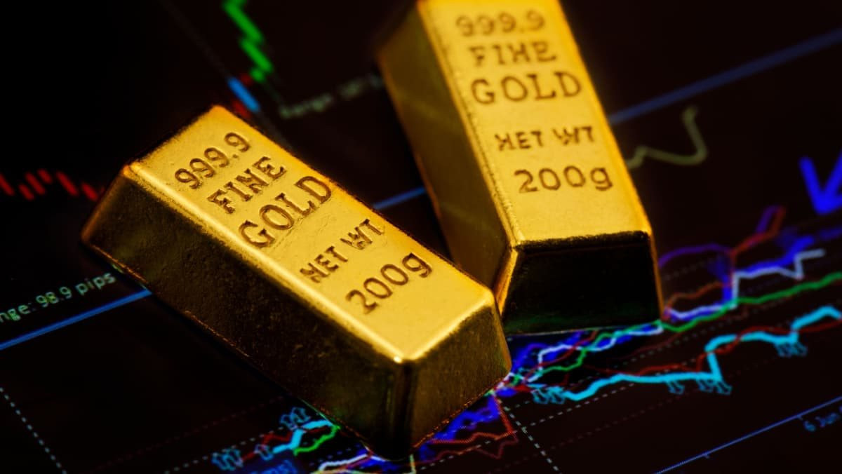 Các NHTƯ mua vàng nhưng không đột biến, người dân tích trữ không cao - 'thế lực bí ẩn' nào đẩy giá vàng tăng điên cuồng?